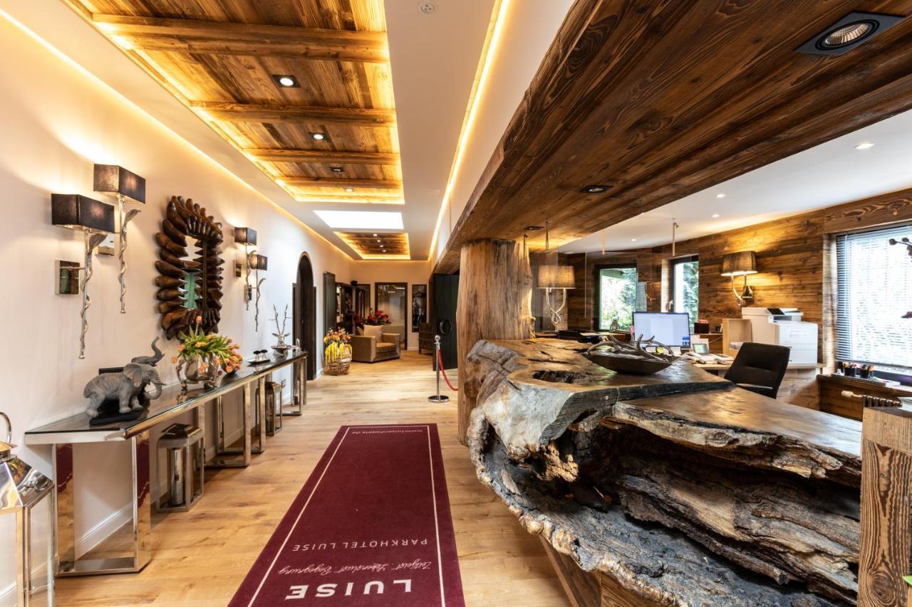 Waldhotel Luise ฟรอยเดนชตัดท์ ภายนอก รูปภาพ