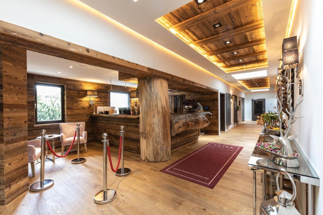 Waldhotel Luise ฟรอยเดนชตัดท์ ภายนอก รูปภาพ