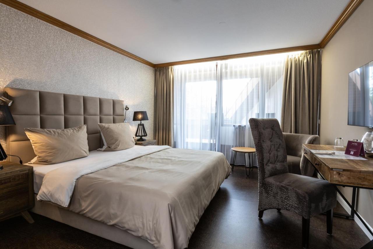 Waldhotel Luise ฟรอยเดนชตัดท์ ภายนอก รูปภาพ