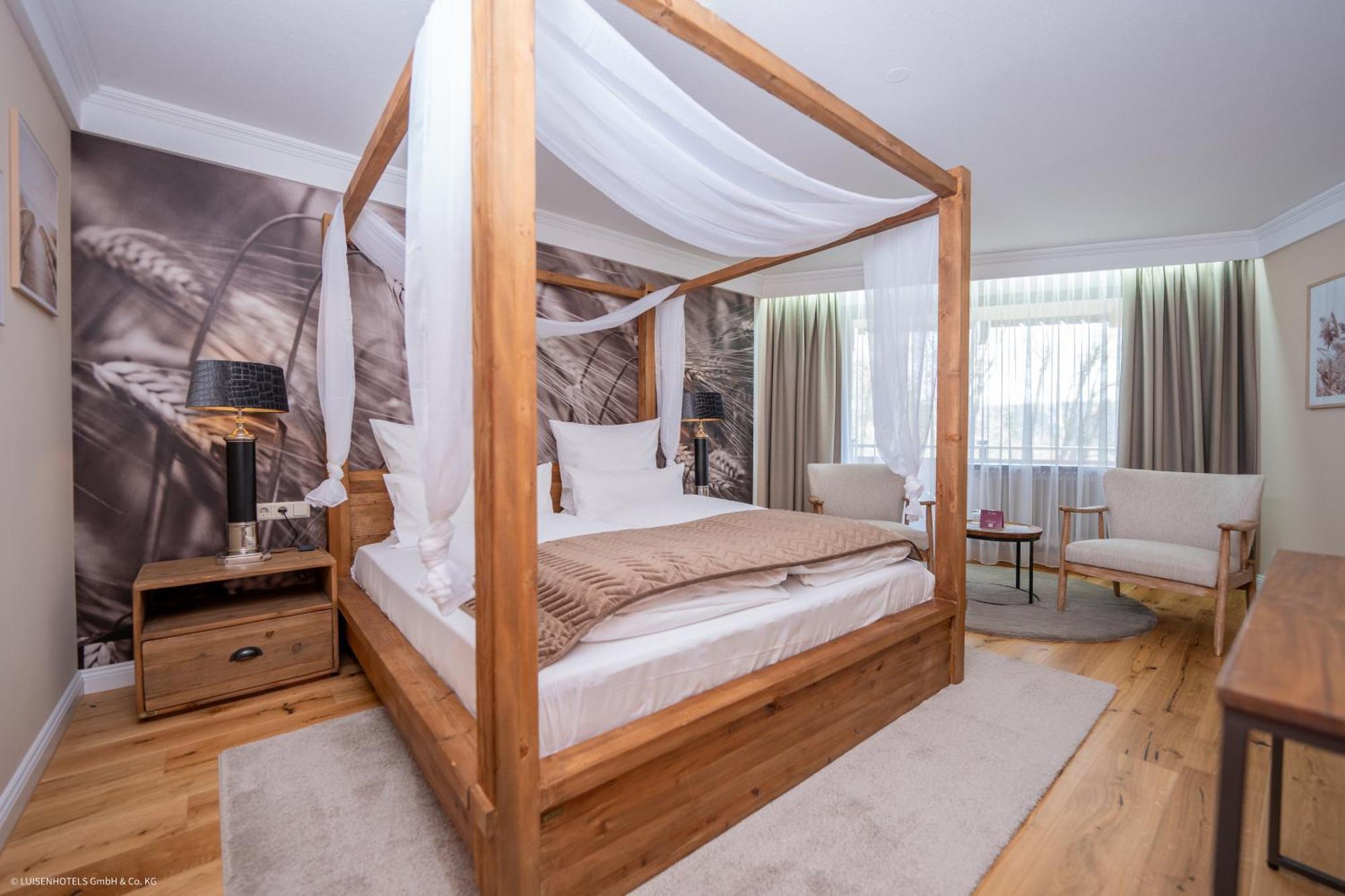 Waldhotel Luise ฟรอยเดนชตัดท์ ภายนอก รูปภาพ